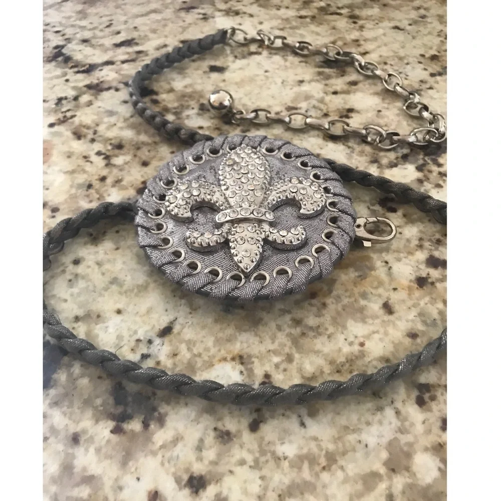 Fleur De Leis Belt in Silver - Picture 2 of 5